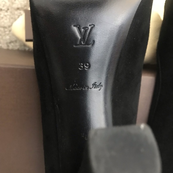 Authentic LV peep-toe platforms, (sz 8) Beautiful! Size 39 runs more like 8.50. - Picture 11 of 12